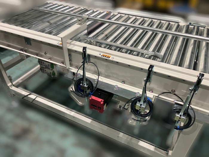 セントラル ローラコンベヤ用スタンド IB型 950S×600W ( IB-950-60 ) セントラルコンベヤー(株) セントラル ローラコンベヤ用スタンド IB型 950S×600W ( IB-950-60